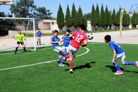 6686体育官方网站- 圣保利社区足球学校扩招，低收入家庭子女免费入学  